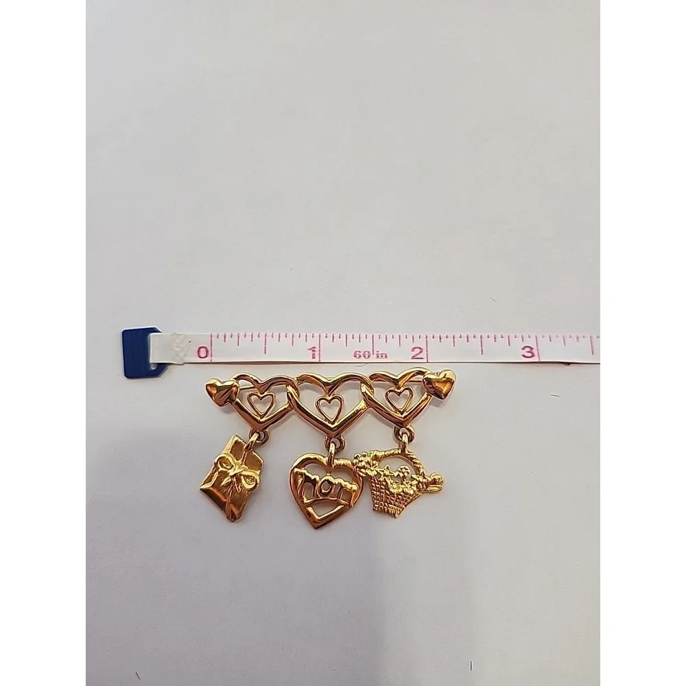 Mother Pin With Charms‎